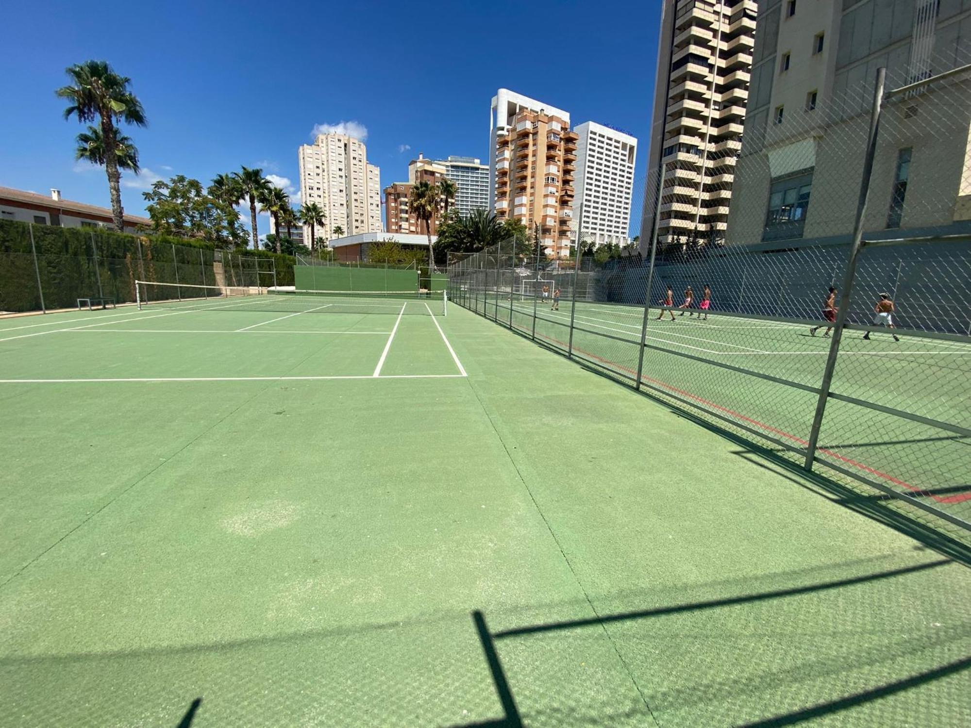Gemelos 22-1-23 Benidorm Dış mekan fotoğraf